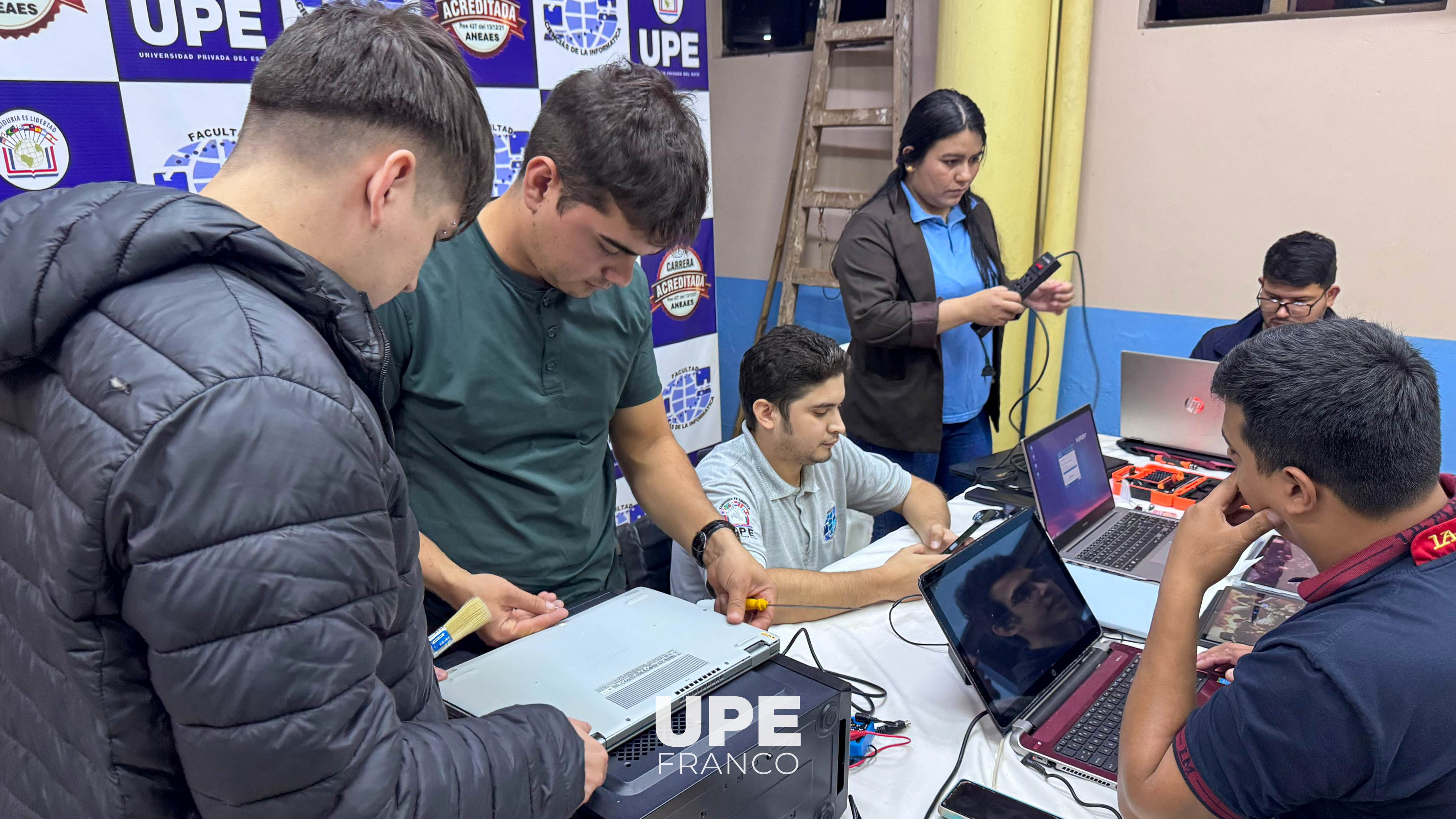 UPE Franco desarrolló consultoría informática gratuita como actividad de extensión universitaria